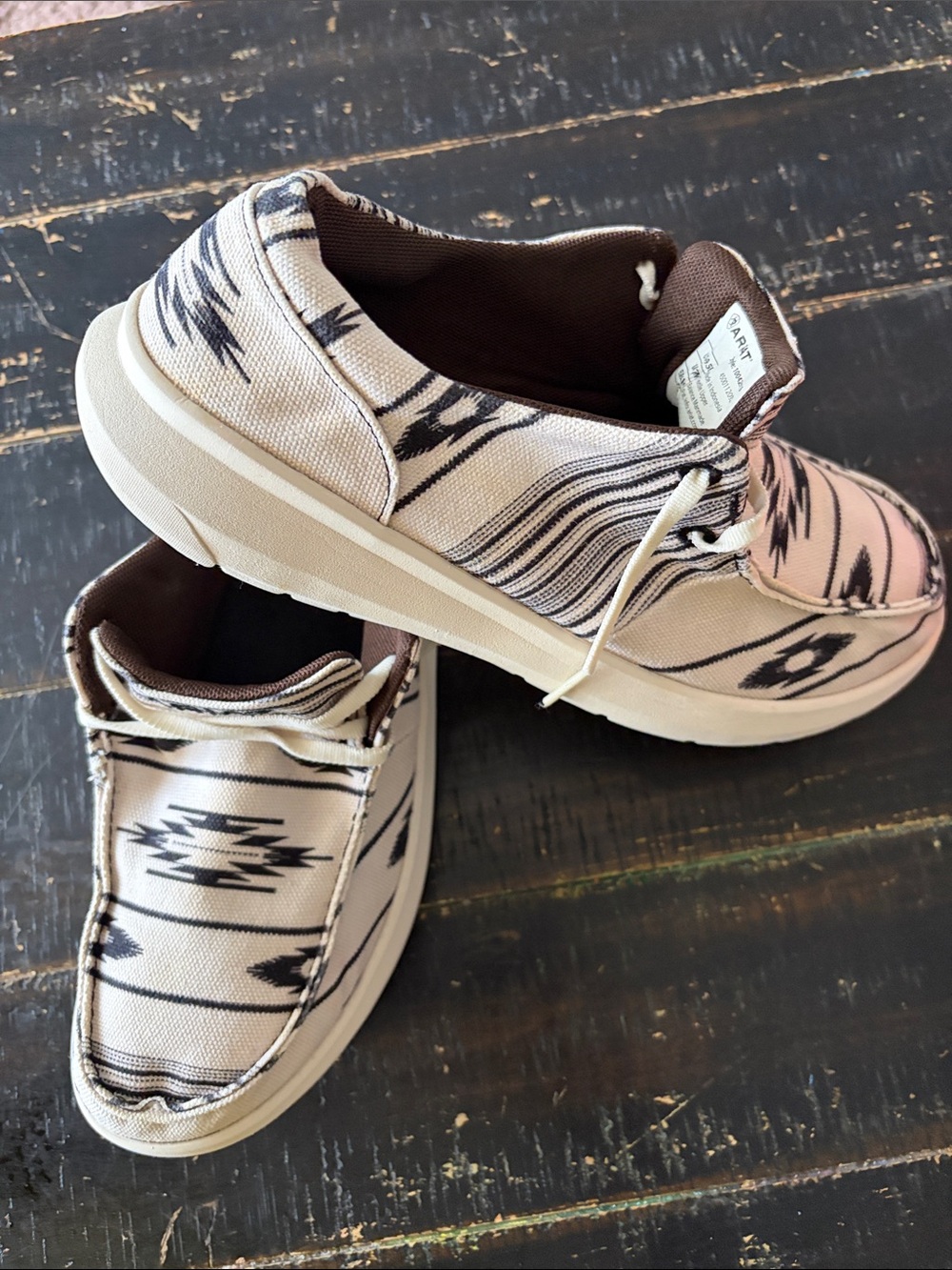 Ariat Cream Cristokey Features Canvas Slip-On Sneakers with Black Tribal Print - Picture 7 of 7